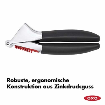 OXO Good Grips Knoblauchpresse zum Zerdrücken von Knoblauch und Ingwer – spülmaschinenfest - 4