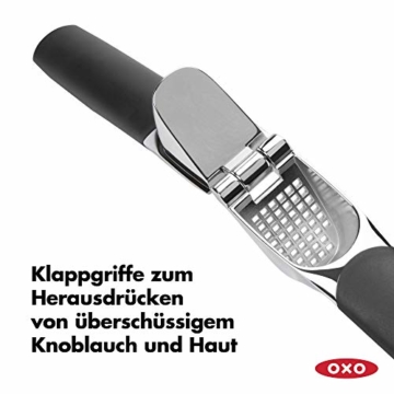 OXO Good Grips Knoblauchpresse zum Zerdrücken von Knoblauch und Ingwer – spülmaschinenfest - 5